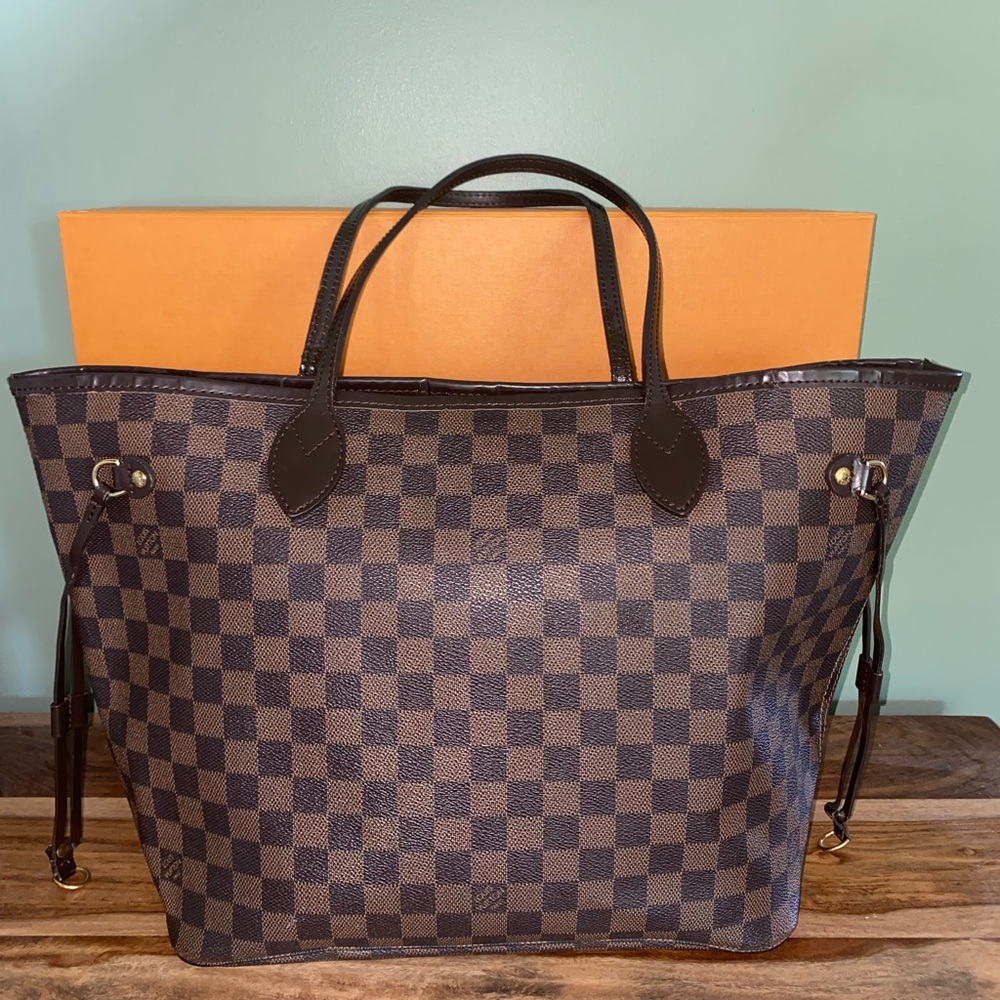 Louis Vuitton Neverfull MM